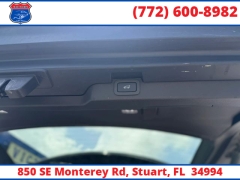 Used 2019  Land Rover Discovery 4d SUV SE at Victory Auto Store near Stuart&comma; FL