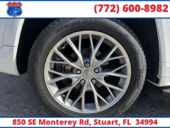 Used 2024  Jeep Grand Cherokee Summit 4x4 at Victory Auto Store near Stuart&comma; FL