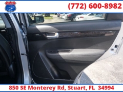 Used 2014  Kia Sorento 4d SUV FWD LX at Victory Auto Store near Stuart&comma; FL