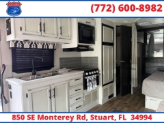 Used 2021  Ford E-Series Cutaway E-450 DRW WB at Victory Auto Store near Stuart&comma; FL