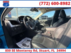 Used 2018  Jeep Cherokee 4d SUV 4WD Trailhawk V6 at Victory Auto Store near Stuart&comma; FL