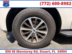 Used 2020  Ford Expedition Max 4d SUV 4WD XLT at Victory Auto Store near Stuart&comma; FL
