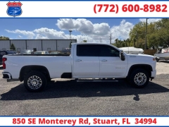 Used 2020  Chevrolet Silverado 3500HD 4WD Crew Cab 172" High Country at Victory Auto Store near Stuart&comma; FL
