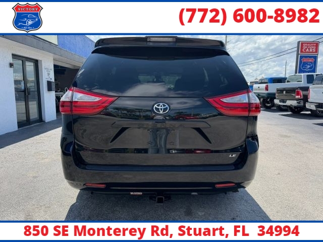 2019 Toyota Sienna LE - Photo 7