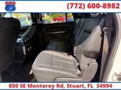 Used 2020  Ford Expedition Max 4d SUV 4WD XLT at Victory Auto Store near Stuart&comma; FL
