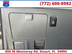 Used 2019  Toyota Sienna 4d Wagon FWD LE 7-Pass Auto Access Seat at Victory Auto Store near Stuart&comma; FL