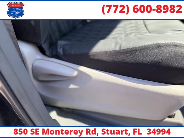 2019 Toyota Sienna LE - Photo 16