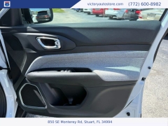 Used 2022 Jeep Compass Latitude Lux 4x4 at Victory Auto Store near Stuart, FL