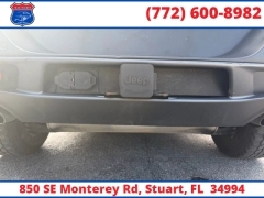 Used 2018  Jeep Cherokee 4d SUV 4WD Trailhawk V6 at Victory Auto Store near Stuart&comma; FL