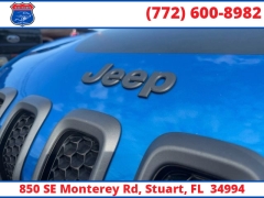 Used 2018  Jeep Cherokee 4d SUV 4WD Trailhawk V6 at Victory Auto Store near Stuart&comma; FL