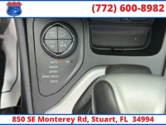 Used 2018  Jeep Cherokee 4d SUV 4WD Trailhawk V6 at Victory Auto Store near Stuart&comma; FL