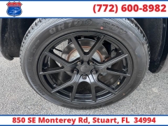 Used 2017  Jeep Grand Cherokee 4d SUV 2WD Overland at Victory Auto Store near Stuart, FL