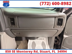 Used 2006  GMC Sierra 2500HD Crew Cab 153" WB 4WD SLE1 at Victory Auto Store near Stuart&comma; FL