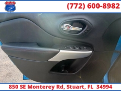 Used 2018  Jeep Cherokee 4d SUV 4WD Trailhawk V6 at Victory Auto Store near Stuart&comma; FL