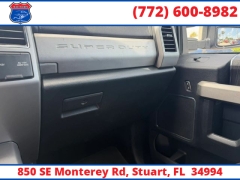 Used 2021  Ford Super Duty F-250 4WD LARIAT Crew Cab SRW 6&period;75' Box at Victory Auto Store near Stuart&comma; FL