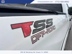 Used 2015 Toyota Tundra 4WD CrewMax SR5 5.7L FFV at Victory Auto Store near Stuart, FL