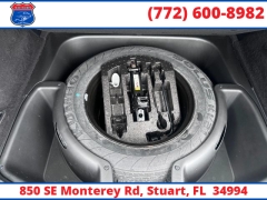 Used 2017  Jeep Grand Cherokee 4d SUV 2WD Overland at Victory Auto Store near Stuart, FL