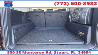 Used 2007  Toyota FJ Cruiser 4d SUV 4WD Auto at Victory Auto Store near Stuart&comma; FL