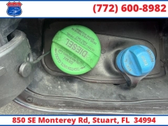 Used 2021  Ford Super Duty F-250 4WD LARIAT Crew Cab SRW 6&period;75' Box at Victory Auto Store near Stuart&comma; FL