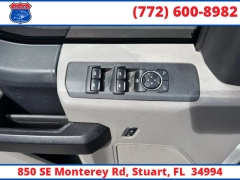 Used 2017  Ford Super Duty F-250 SRW 4WD SuperCab Box at Victory Auto Store near Stuart&comma; FL