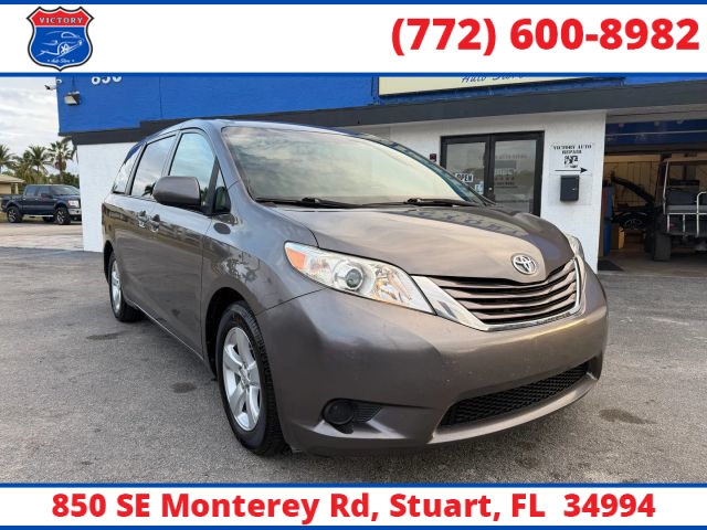 Used 2016  Toyota Sienna 5dr Van LE FWD &lpar;Natl&rpar; at Victory Auto Store near Stuart&comma; FL