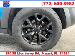 Used 2018  Jeep Cherokee Trailhawk 4x4 at Victory Auto Store near Stuart&comma; FL