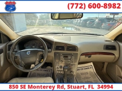 Used 2001  Volvo V70 2&period;4 5dr Wgn at Victory Auto Store near Stuart&comma; FL