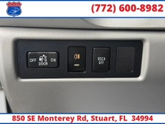 Used 2009  Toyota Tundra 4WD Truck CrewMax 5&period;7L FFV V8 6-Spd AT &lpar;Natl&rpar; at Victory Auto Store near Stuart&comma; FL