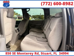 Used 2006  GMC Sierra 2500HD Crew Cab 153" WB 4WD SLE1 at Victory Auto Store near Stuart&comma; FL