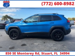 Used 2018  Jeep Cherokee 4d SUV 4WD Trailhawk V6 at Victory Auto Store near Stuart&comma; FL