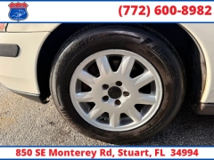Used 2001  Volvo V70 2&period;4 5dr Wgn at Victory Auto Store near Stuart&comma; FL