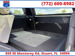 Used 2019  Land Rover Discovery 4d SUV SE at Victory Auto Store near Stuart&comma; FL