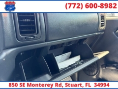 Used 2001  GMC Sierra 2500HD Crew Cab 153" WB SL at Victory Auto Store near Stuart&comma; FL