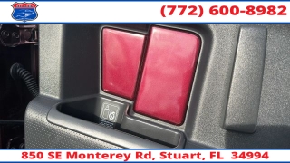 Used 2007  Toyota FJ Cruiser 4d SUV 4WD Auto at Victory Auto Store near Stuart&comma; FL