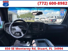 Used 2003  Chevrolet Avalanche 1500 SUV RWD at Victory Auto Store near Stuart, FL