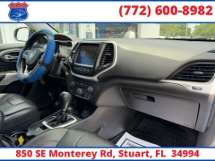 Used 2018  Jeep Cherokee Trailhawk 4x4 at Victory Auto Store near Stuart&comma; FL