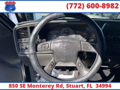 Used 2003  Chevrolet Avalanche 1500 SUV RWD at Victory Auto Store near Stuart, FL