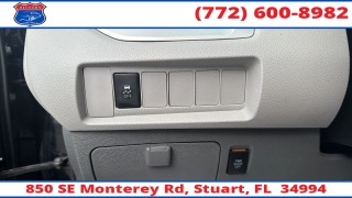 Used 2019  Toyota Sienna 4d Wagon FWD LE 7-Pass Auto Access Seat at Victory Auto Store near Stuart&comma; FL