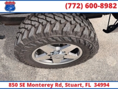 Used 2006  GMC Sierra 2500HD Crew Cab 153" WB 4WD SLE1 at Victory Auto Store near Stuart&comma; FL