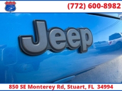 Used 2018  Jeep Cherokee 4d SUV 4WD Trailhawk V6 at Victory Auto Store near Stuart&comma; FL