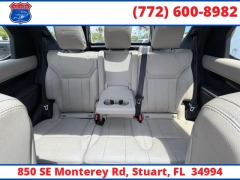 Used 2019  Land Rover Discovery 4d SUV SE at Victory Auto Store near Stuart&comma; FL