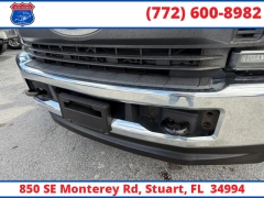 Used 2017  Ford Super Duty F-250 SRW 4WD SuperCab Box at Victory Auto Store near Stuart&comma; FL