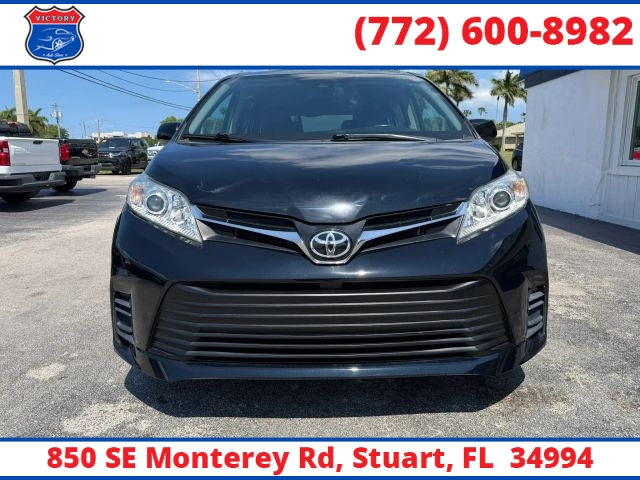 2019 Toyota Sienna LE - Photo 11