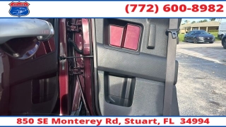 Used 2007  Toyota FJ Cruiser 4d SUV 4WD Auto at Victory Auto Store near Stuart&comma; FL