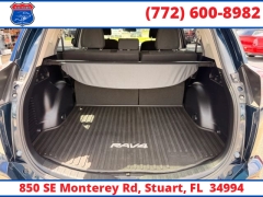 Used 2018  Toyota RAV4 LE FWD &lpar;Natl&rpar; at Victory Auto Store near Stuart&comma; FL