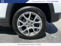 Used 2022 Jeep Compass Latitude Lux 4x4 at Victory Auto Store near Stuart, FL