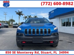 Used 2018  Jeep Cherokee 4d SUV 4WD Trailhawk V6 at Victory Auto Store near Stuart&comma; FL