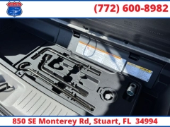 Used 2017  Toyota Highlander 4d SUV FWD LE at Victory Auto Store near Stuart&comma; FL