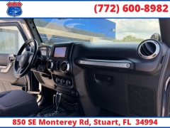 Used 2013  Jeep Wrangler Unlimited 4WD 4dr Rubicon at Victory Auto Store near Stuart&comma; FL