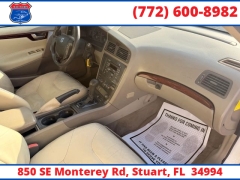 Used 2001  Volvo V70 2&period;4 5dr Wgn at Victory Auto Store near Stuart&comma; FL